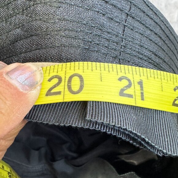 Vintage Black Floral Hat With Mesh Veil & Roses - Picture 6 of 6